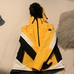 Ski jacket